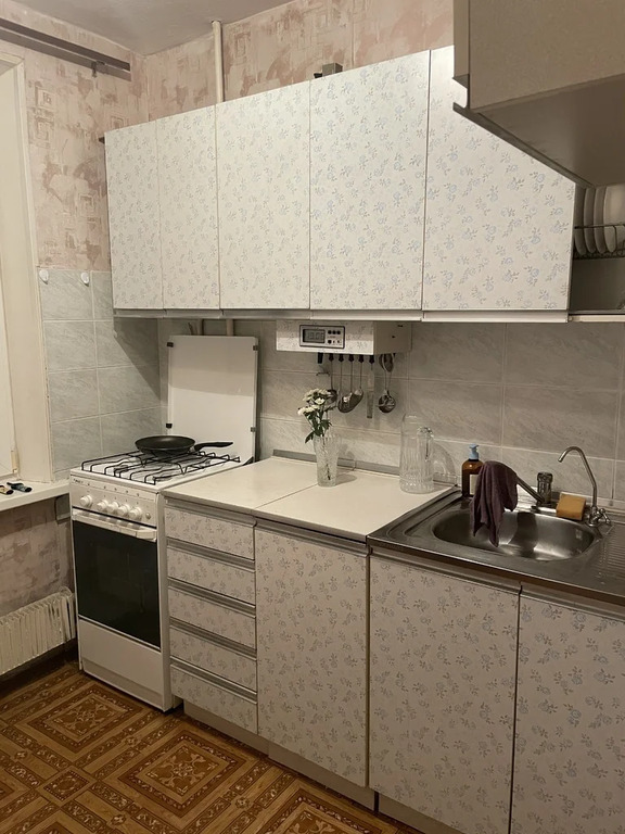 Продается 3-комнатная квартира, площадью 58.20 кв.м. Москва, улица Генерала Тюленева, дом 35