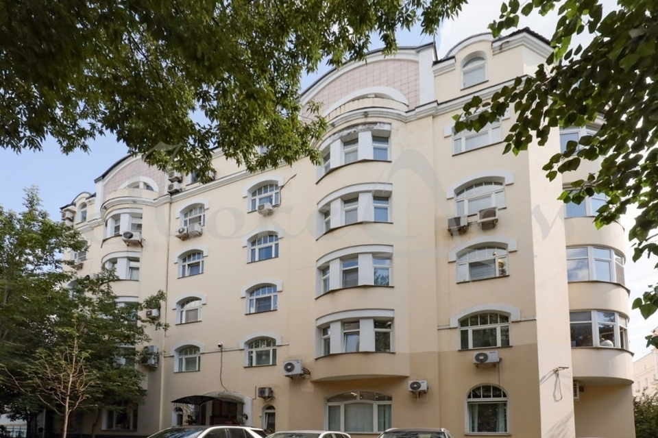 Продается 4-комнатная квартира, площадью 168.90 кв.м. Москва, переулок Голиковский, дом 5