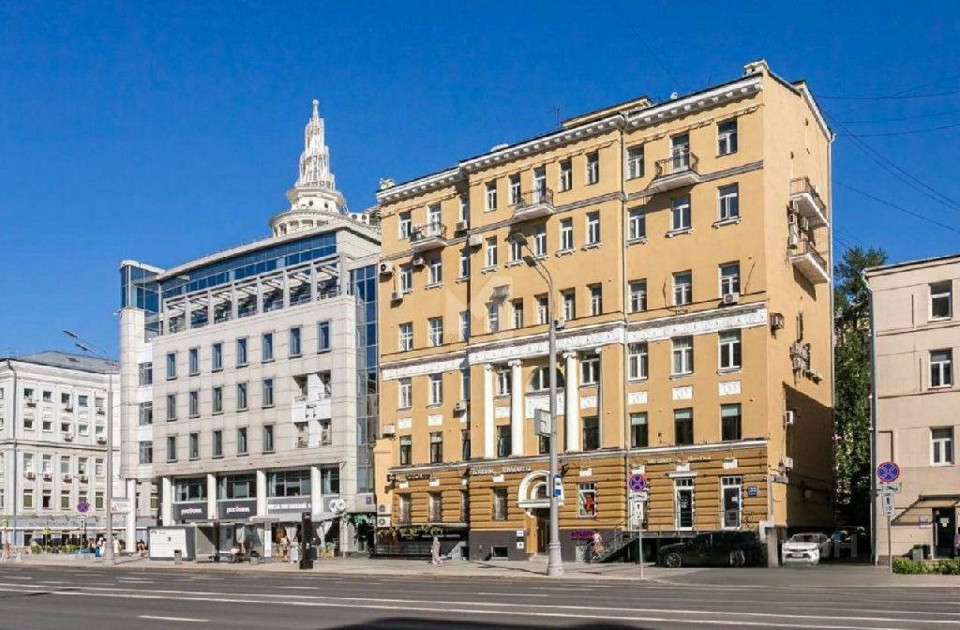 Продается 4-комнатная квартира, площадью 123.10 кв.м. Москва, улица Садовая-Кудринская, дом 32стр2