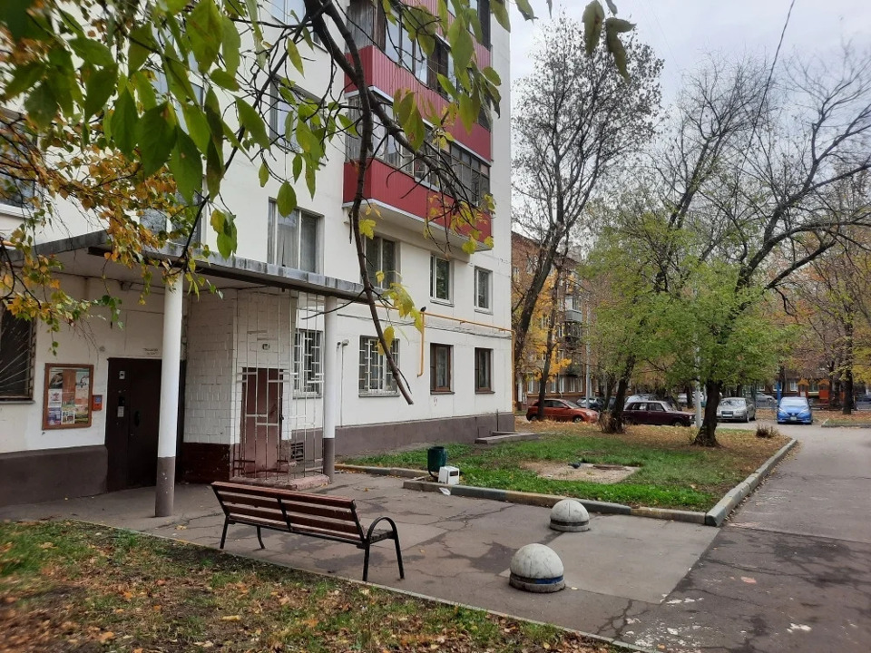 Продается 1-комнатная квартира, площадью 35.50 кв.м. Москва, улица Плющева, дом 14