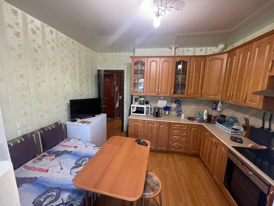 Продается 1-комнатная квартира, площадью 38.50 кв.м. Москва, улица Брусилова, дом 27к1