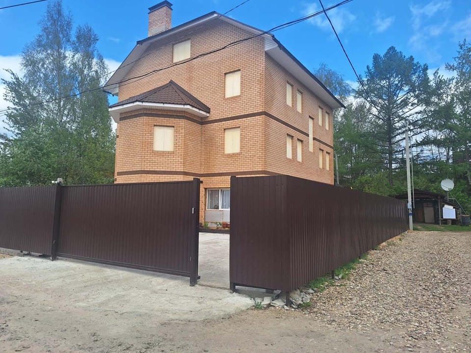 Продается дом, площадью 319.20 кв.м. Московская область, Дмитровский городской округ, город Дмитров, улица Бирлово Поле, дом 3