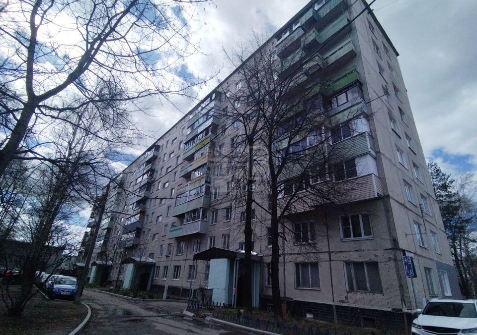 Продается 2-комнатная квартира, площадью 47.00 кв.м. Московская область, Орехово-Зуево городской округ, город Ликино-Дулёво, улица Калинина, дом 10а