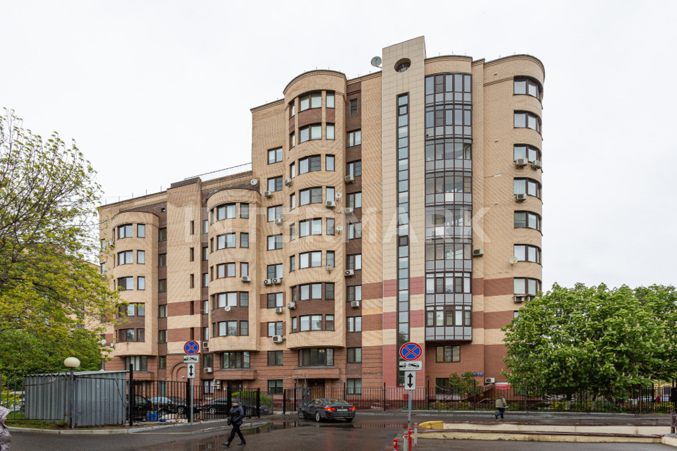 Продается 3-комнатная квартира, площадью 120.90 кв.м. Москва, переулок Протопоповский, дом 17стр2