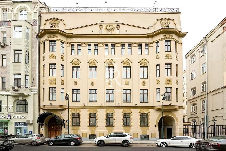 Продается 5-комнатная квартира, площадью 251.00 кв.м. Москва, улица Пречистенка, дом 27