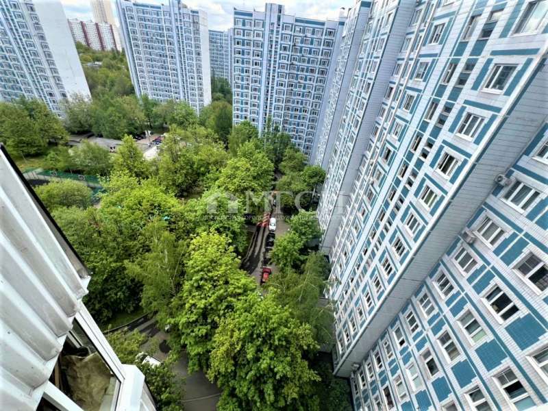 Продается 2-комнатная квартира, площадью 58.20 кв.м. Москва, Осенний бульвар, дом 20к1