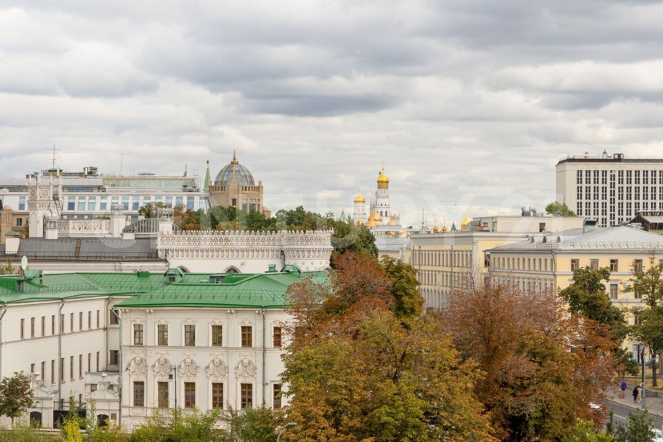 Продается 4-комнатная квартира, площадью 152.00 кв.м. Москва, Никитский бульвар, дом 5