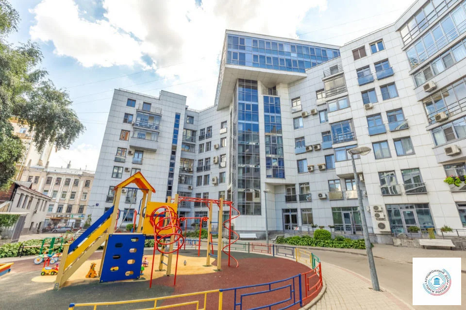 Продается 2-комнатная квартира, площадью 84.00 кв.м. Москва, переулок Весковский, дом 3