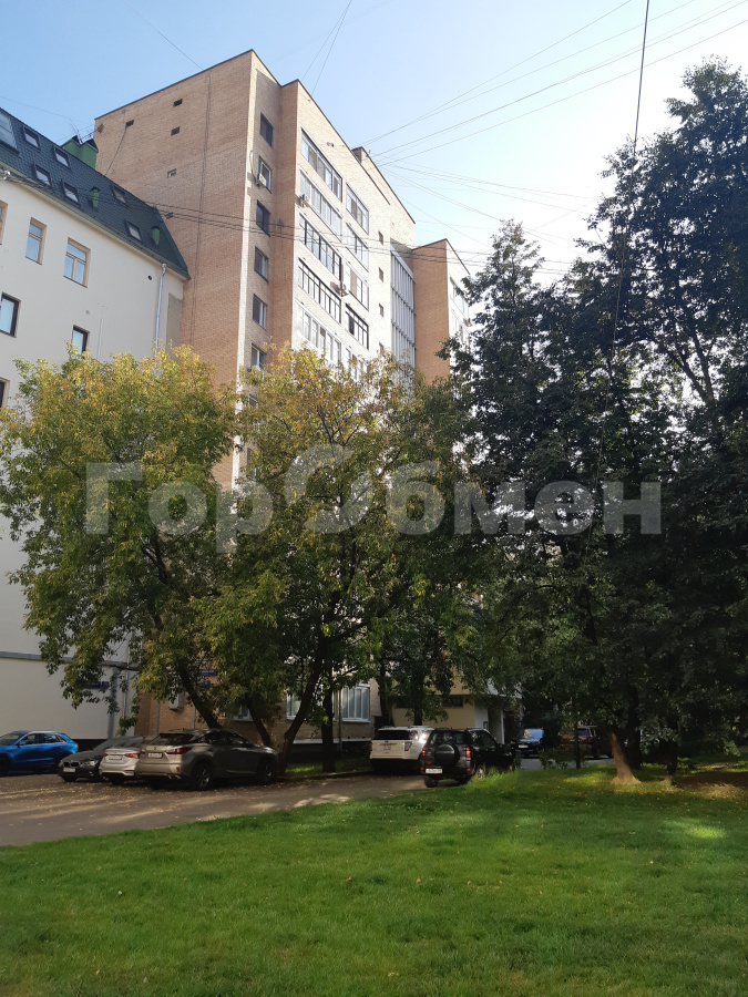 Продается 3-комнатная квартира, площадью 85.00 кв.м. Москва, переулок Девятинский Большой