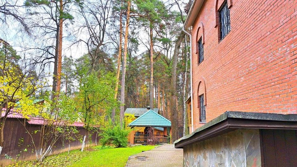 Продается дом, площадью 370.00 кв.м. Московская область, Пушкинский район, город Пушкино, улица Челюскинская, дом 4