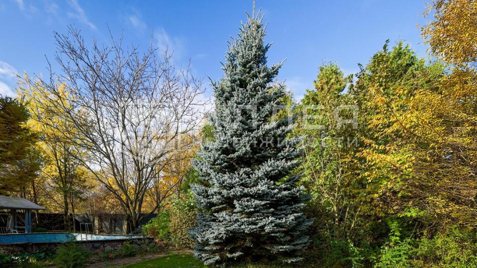 Продается дом, площадью 260.00 кв.м. Московская область, Истра городской округ, село Павловская Слобода