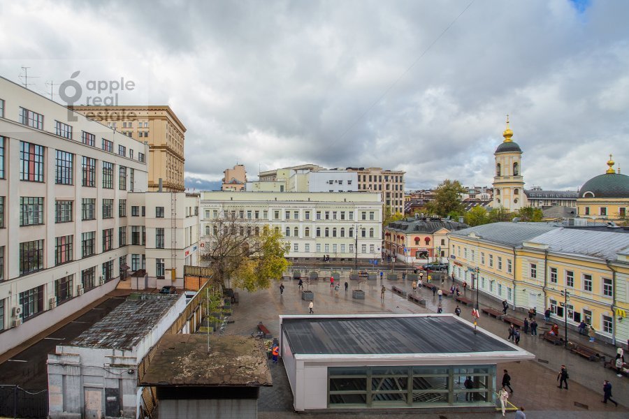 Продается 3-комнатная квартира, площадью 130.00 кв.м. Москва, улица Малая Ордынка, дом 3