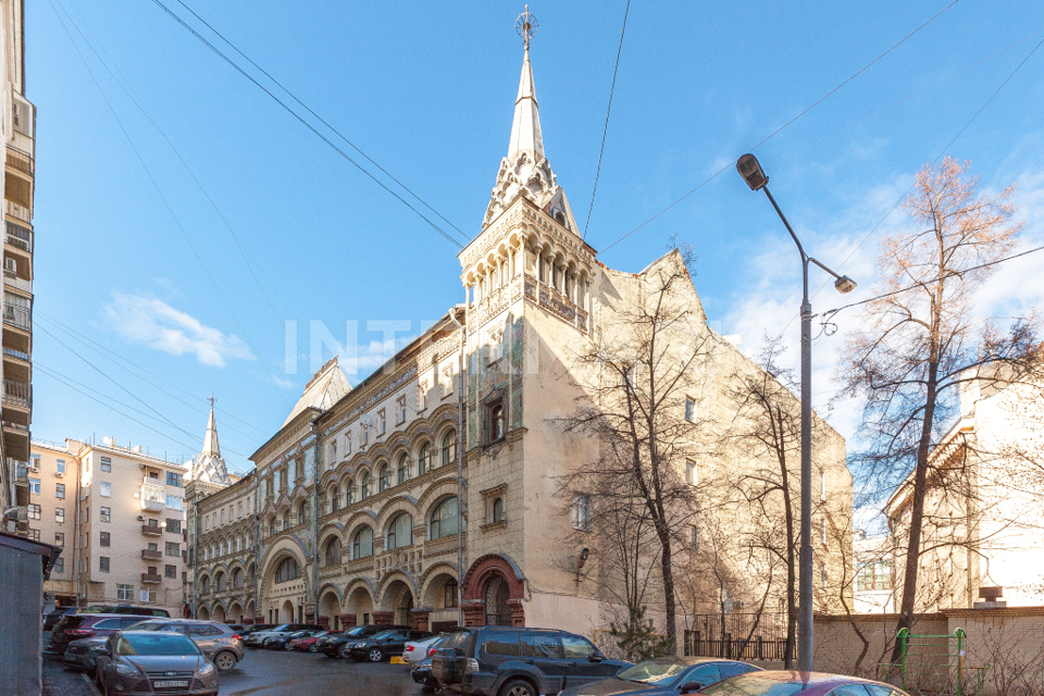 Продается 3-комнатная квартира, площадью 131.90 кв.м. Москва, улица Тверская, дом 6стр6