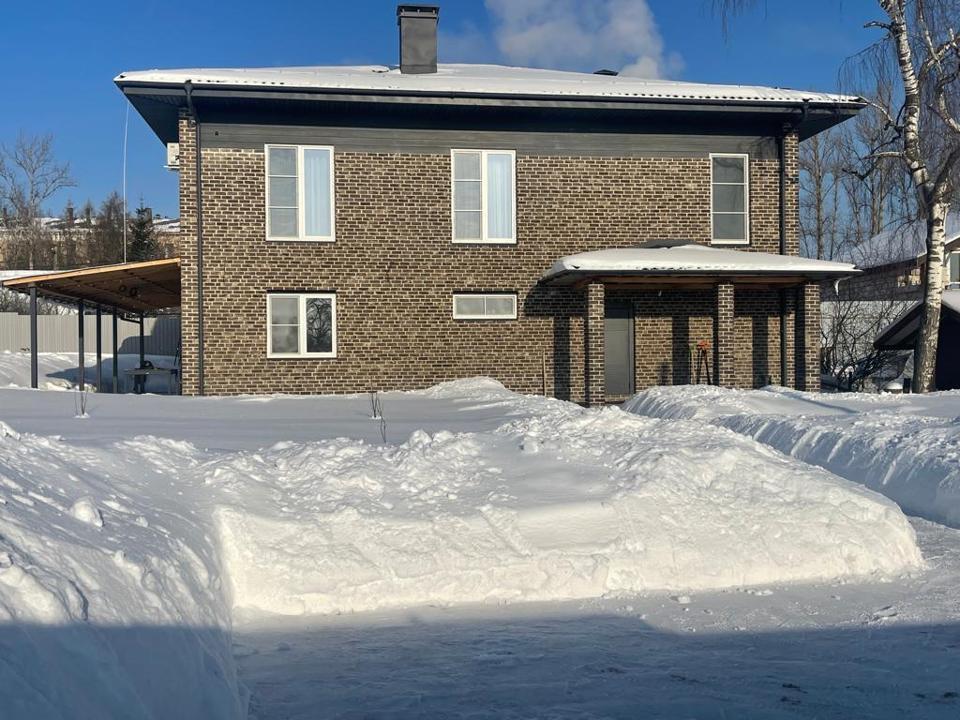 Продается дом. Московская область, Красногорск городской округ, село Петрово-Дальнее, улица Новый поселок