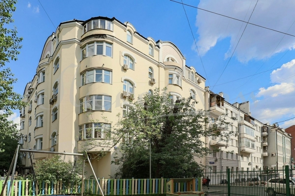 Продается 4-комнатная квартира, площадью 168.90 кв.м. Москва, переулок Голиковский, дом 5