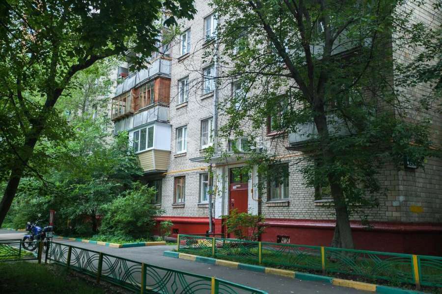 Продается 2-комнатная квартира, площадью 42.00 кв.м. Москва, улица Живописная, дом 30к3