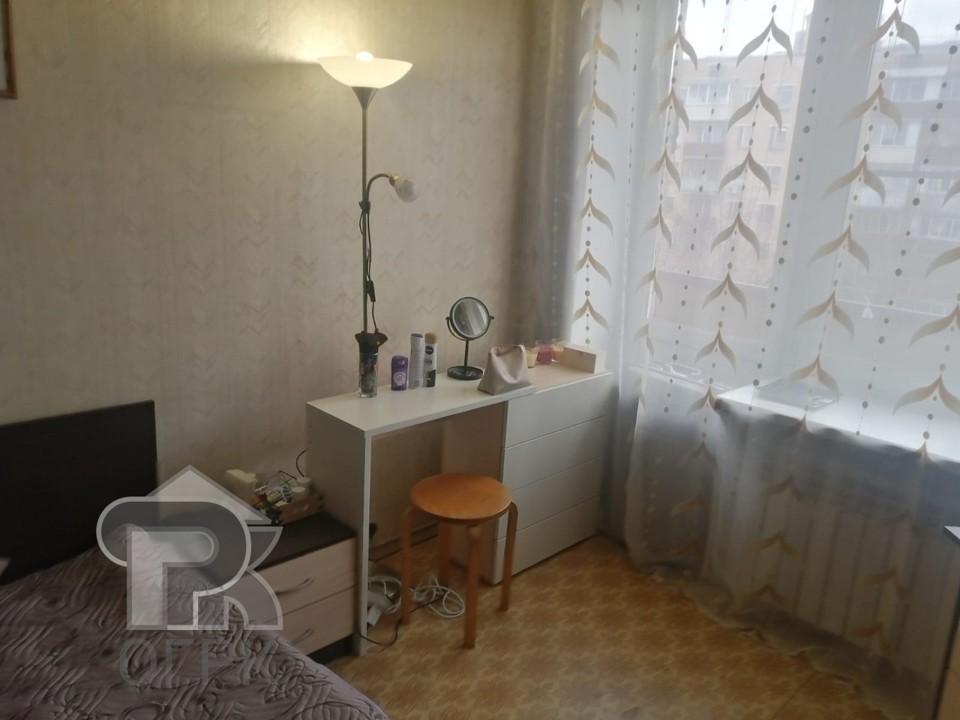 Продается 2-комнатная квартира, площадью 42.40 кв.м. Москва, улица Маршала Неделина, дом 32к1