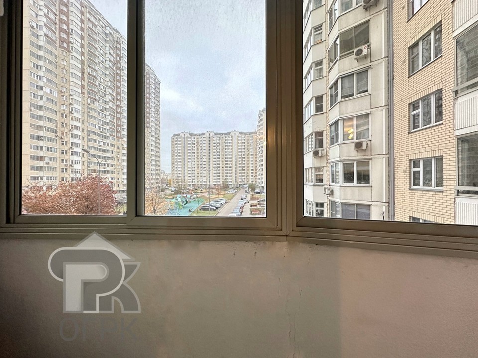 Продается 1-комнатная квартира, площадью 37.50 кв.м. Москва, улица Нарвская, дом 1Ак3